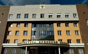 Брянский суд взыскал с адвоката обманом полученные 632 тысячи рублей