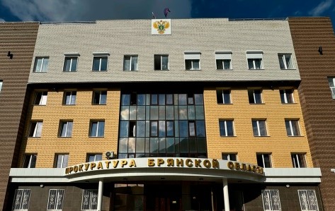 Брянский суд взыскал с адвоката обманом полученные 632 тысячи рублей