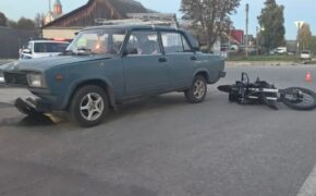 Подросток пострадал при столкновении питбайка с «ВАЗом» в Дятьково