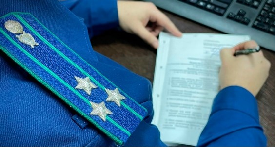 Начальницу смены брянского предприятия обвиняют в гибели сотрудника