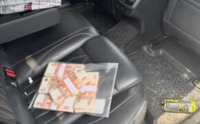 Курьера телефонных мошенников задержали брянские инспекторы ГИБДД