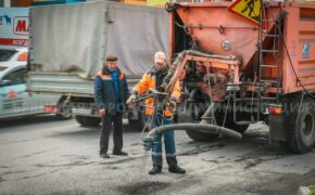 Специалисты за день избавили от ям более 286 квадратных метров дороги в Брянске